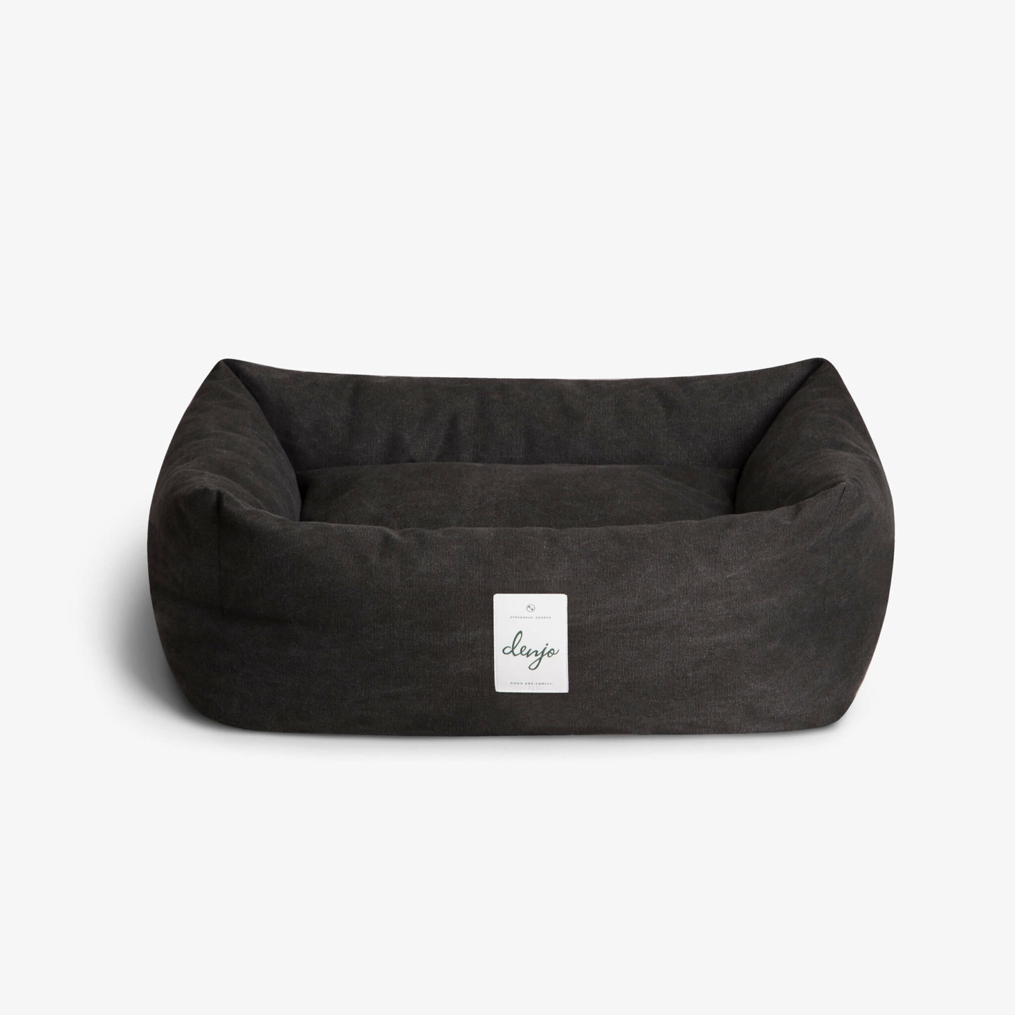Luxury dog beds, stylish dog clothing and smart dog accessories Denjo
